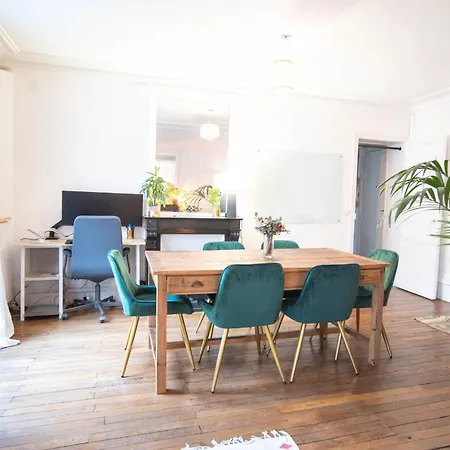 Cozy 60 M Near Canal St Martin *